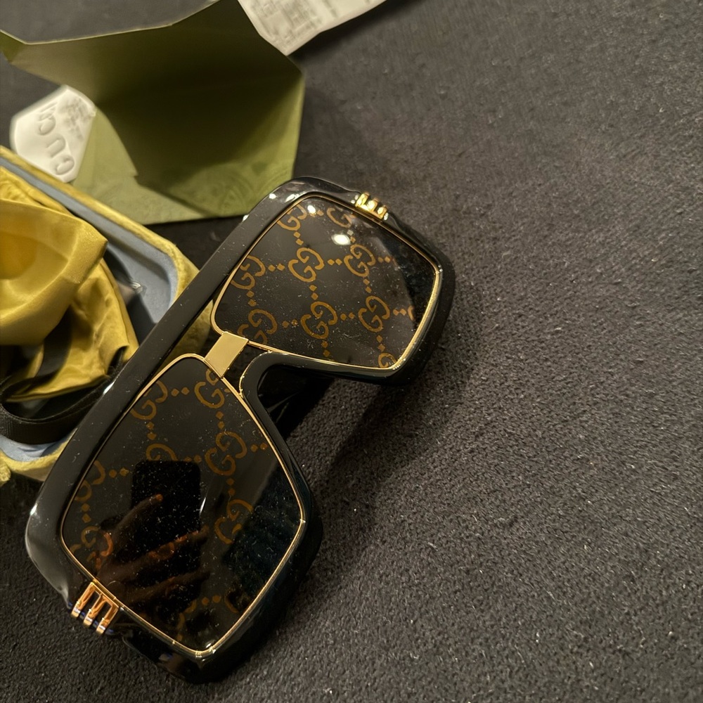 Gucci Sunglasses gg0900s with case, bag, receipt - Picture 2 of 5
